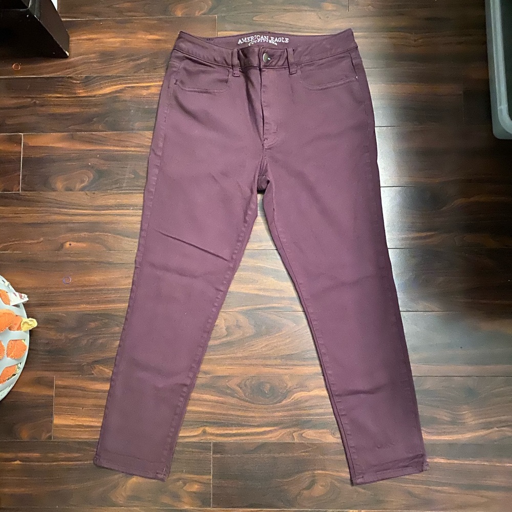 12 long crop super stretch American eagle pants.